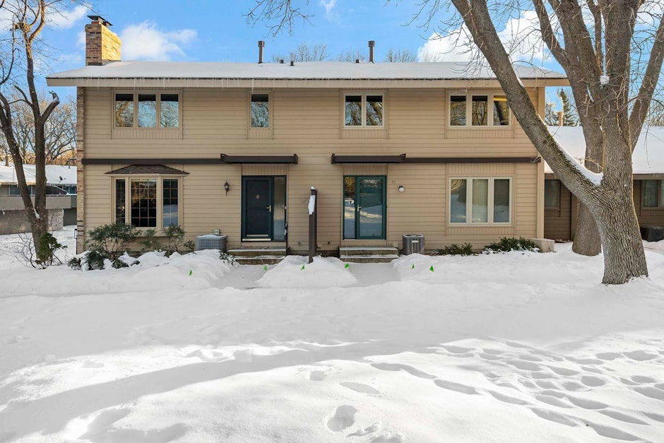 59 Birnamwood Drive, Burnsville, MN 55337, Presented by Joanne Thomas